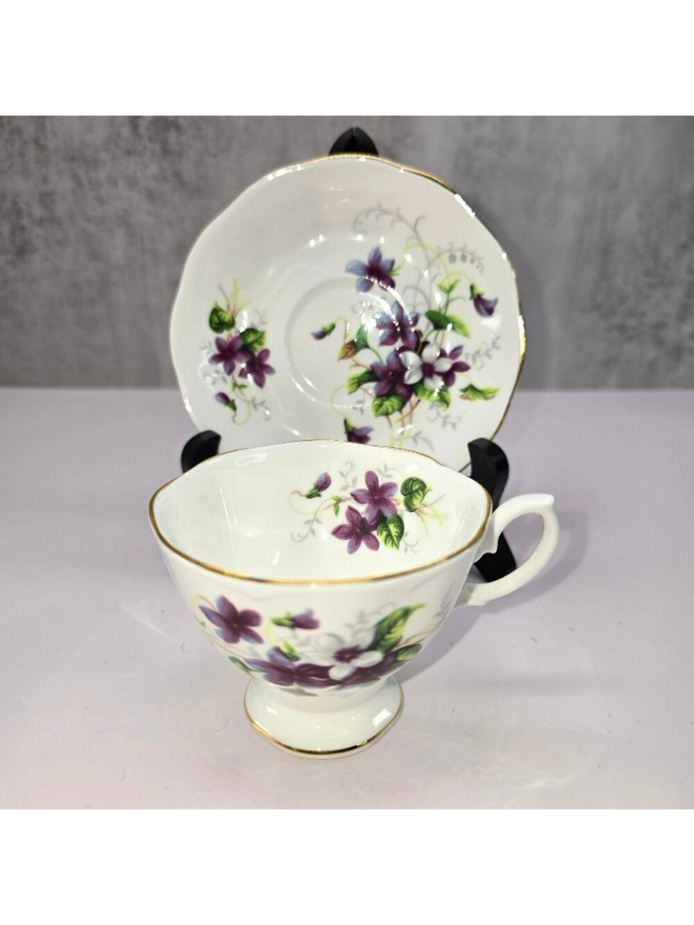 Purple Violets Tea Cup & Saucer Set Royal Albert Bone China England VL5155